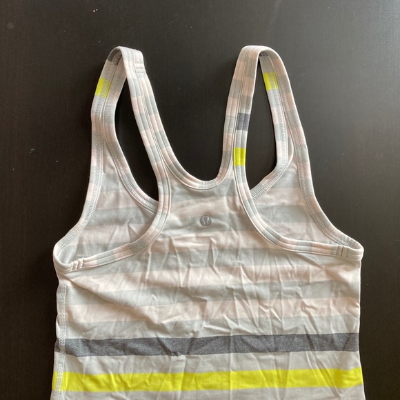Lululemon tank - Picture 2 of 3
